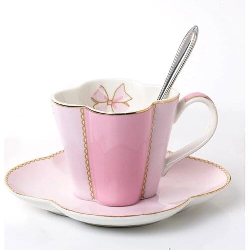 YeFine Ceramic Tea Cup And Saucer Set Designer Bone China Coffee Cup Porcelain Afternoon Black Tea Cup Set Coffeeware Set