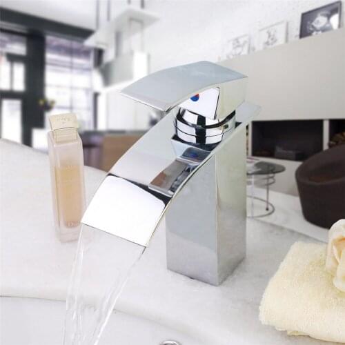 Fashion Style Durable Polished Chrome Waterfall Bathroom Basin Faucet Single Handle Sink Mixer Tap para lavabo