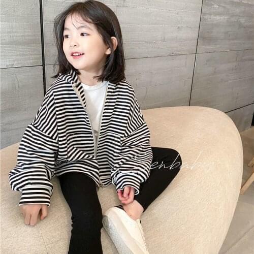 Loose girls' striped coat 2021 autumn new childrens clothing Korean baby girls hooded zipper cardigan