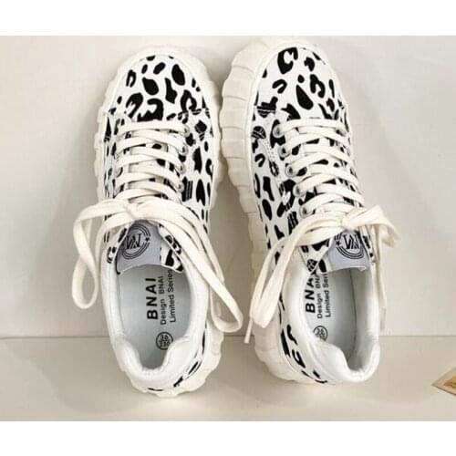 2021New Stylish Spring Women Shoes Leopard Canvas Shoes Comfortable Low Top Lace Up Girl Sneakers Fashion Casual Vulcanize Shoes