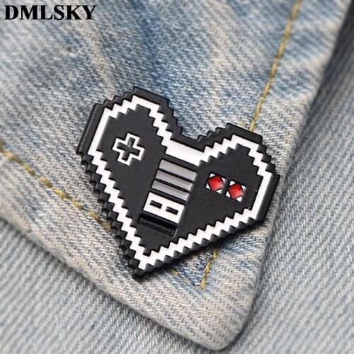 DMLSKY Heart shaped game machine Enamel Pins and Brooches Lapel Pin Backpack Bags Badge Clothing Decoration Gifts M3596
