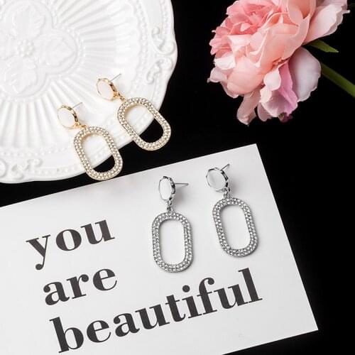Temperament Geometric Oval Alloy Crystal Long Pendant Earrings Korean Pop Fashion Round Metal Jewelry Wholesale
