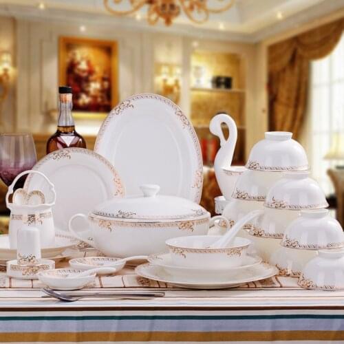 Christmas [Shengshihuayi] Jingdezhen porcelain tableware set 60 head of Phnom Penh dishes set