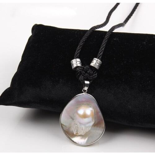 Charm Women Shell Design Freashwater Pearl Pendant Long Necklace Lucky Knot Exquisite Simple Sweater Decoration Jewelry Gifts