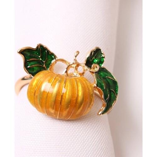 Pumpkin Shape Napkin Rings for Halloween Wedding Table Decoration Alloy Metal Napkin Holder Towel Rings Dinner Table Decor