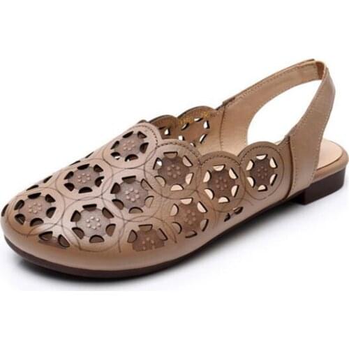 2020 New Summer Round Head Hollow Genuine Leather Sandals Retro Sandals Light Convenient Flat Sandals Womens Sandals Large Sizes