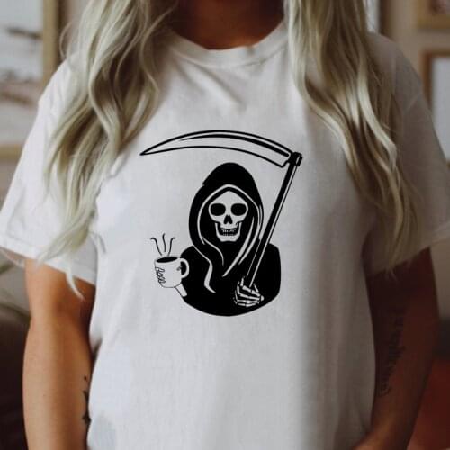 Grim Drinking Coffee T-shirt Funny Women Graphic Halloween Party Tee Shirt Top Trendy Spooky Season Gift Tshirt Camiseta