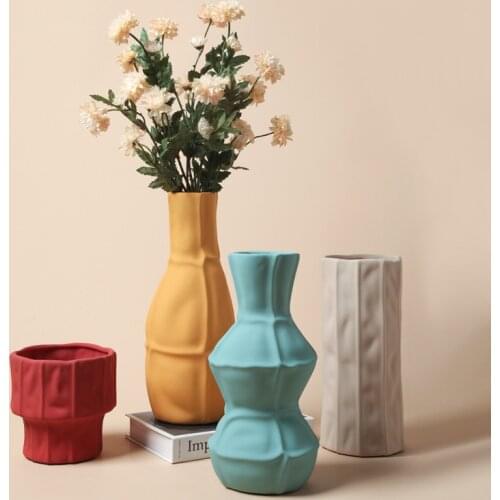 Nordic cute ceramic vase modern home decoration living room bedroom office coffee shop flower pot creative artwork Ornaments