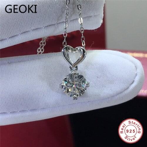 Geoki 925 Sterling Silver Perfect Cut 1 ct Passed Diamond Test D Color VVS1 Moissanite Heart Pendant Necklace Luxury Jewelry