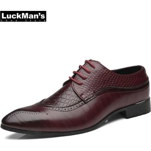 Plus Size 38-48 Men Bullock Shoes PU Leather Dress Shoes Classic Pattern Brogue Mans Footwear Formal Shoes Casual Loafers Male
