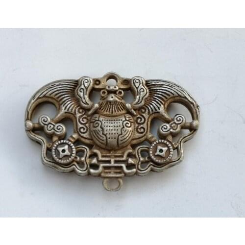 YIZHU CULTUER ART Collection Old Chinese Tibet Silver Carving bat Amulet Pendant Decoration Gift