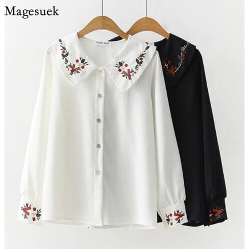 Vintage Embroidery Floral Chiffon Shirts For Women 2021Spring White Blouse Women Lantern Long Sleeve Female Blouses Tops 13051