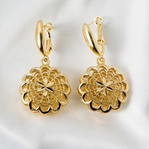 Hollow Out Flower Shaped Copper Color Exquisite Women Earring 2021 Spring New Arrival Wedding Gift