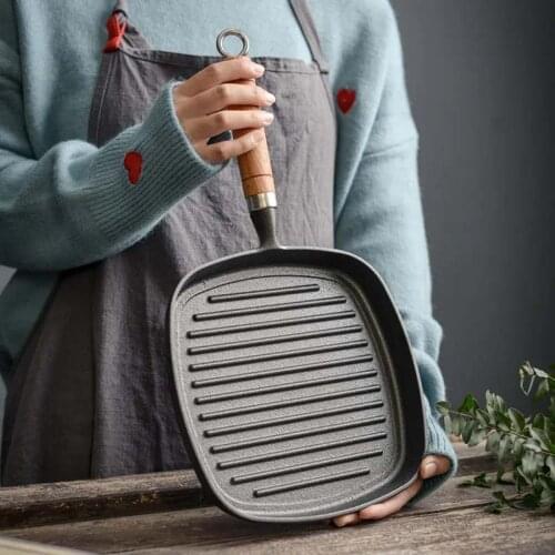 Small happiness cast iron frying pan with wooden handle striped steak pot household cast iron frying pan thick pure pig iron non