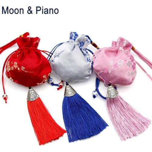 Fashion Tassel Sachet Ancient Hanfu Accessories Plum Pattern Temperament Portable Sachet Car Pendant Retro Small Bag for Women