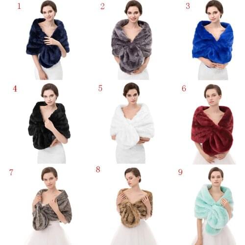 Wowbridal 2021 Graceful White Wedding Wrap bolero Submissive Faux Fur Cape Crystal Beaded Turndown Shawl Bridal Accessories Coat