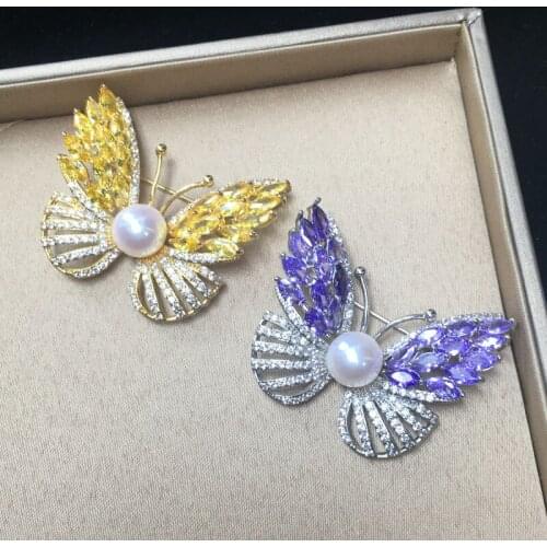 Fresh water pearl corsage female butterfly brooch Pearl boutique micro inlay craft autumn winter coat accessories new natural
