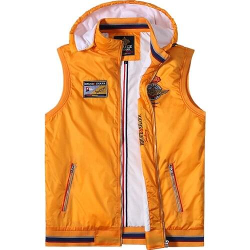 2020 New Bruce&Shark Thin Cotton Men Vest Top Quality best Embroidery Men Coat Fashion Casual Size M TO 4XL Men Outerwear