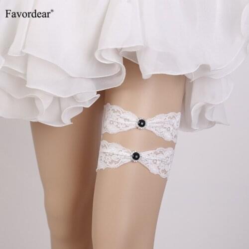 Favordear Women White Lace Wedding Garter with Black Beading 2 PC Elastic Band Fashion Stocking Bridal Garter Wedding Accesorios