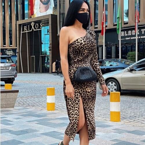 Summer 2021 Leopard Print Sexy One-shoulder Split Vintage Club Vestidos Casual Slim Women Party Dress Streetwear Robe BD2060