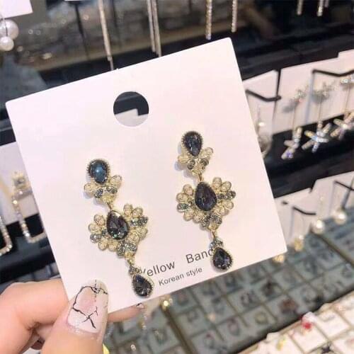 2021 New Baroco Style Long Fringe Earrings Grey Crystal Women for Earrings Eardrop Temperament Jewelry Wholesale Earrings