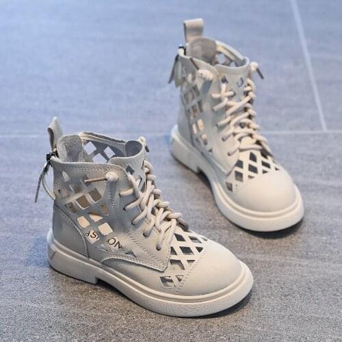 New Summer Girls Boots Soft Breathable Comfortable Short Kids Boots Girls Boots Fashion Hollow Out Genuine Leather Ankle Shoes