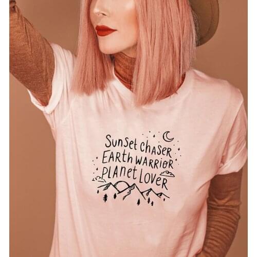 Sunset Chaser Earth Warrior Planet Lover Letter Print Womens Summer Casual T Shirt Female Sports Tops Aesthetic Graphic T-shirt
