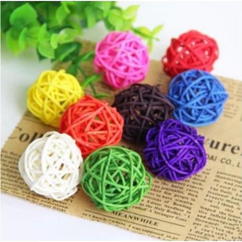 10pcs/lot Rattan Ball Pet Bird Toys Parakeet Parrot Bites Toy Random Color Bird Cage Accessories D121