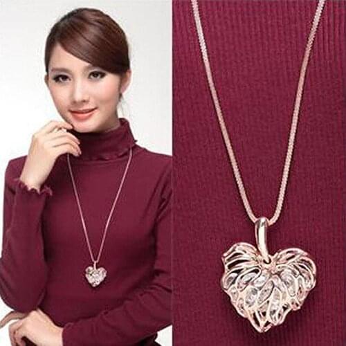 2021 New Women Fashion Cute Hollow Heart Bib Statement Long Sweater Chain Necklace Jewelry