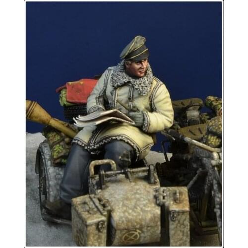 1/35 Resin Model Figure GK,There is no motorcycle , no motorcycle accessories , Unassembled and unpainted kit