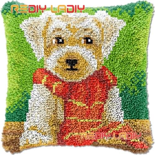 Latch Hook Cushion Cover Dog in Scarf Needlepoint Kits Chunky Acrylic Yarn Crocheting Pillow Case Arts & Crafts