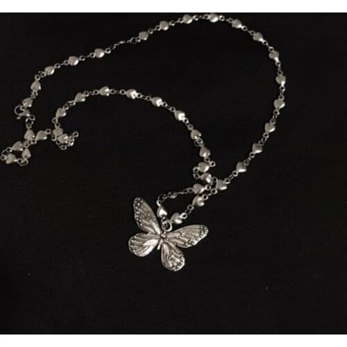 Vintage Women Personality Punk Imitate Pearl Choker Chain Necklace Hip Hop Gifts Punk Gothic Butterfly Pendant Necklace Choker