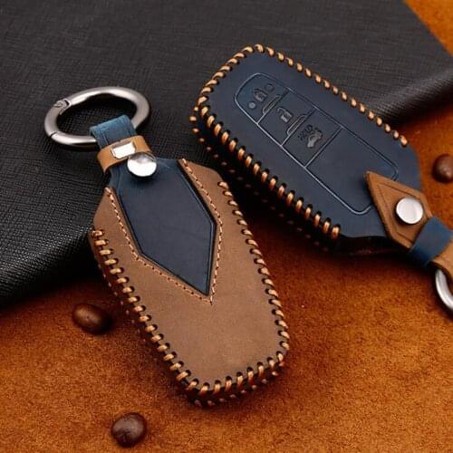 Cow Leather Car key cover 2/3 Button keyless Case For Toyota Camry CHR Prius Corolla RAV4 Prado Auris Avensis Land Cruiser 200