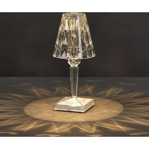 Diamond Table Lamp USB Rechargeable Acrylic Decoration Desk Lamps Bedroom Bedside Bar Crystal Lighting Fixtures Gift Night Light