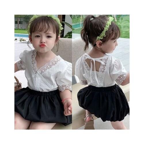 The new little princess 3-7 years children summer suit girl stitching lace short-sleeve top + bubble shorts girl two-piece suit