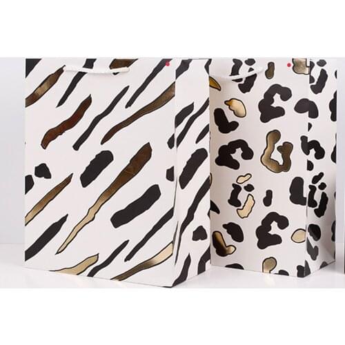 6 pcs New high quality paper bag Stand up Colorful Polka Dot Bags 18x23x10cm Favor Open Top Gift Packing Treat gift Bag