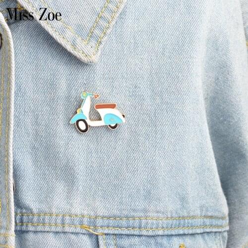 Cartoon electrombile brooch Enamel cute pin coat Button Pins Denim Jacket Pin Badge Fashion Transportation Jewelry Gift for Kids
