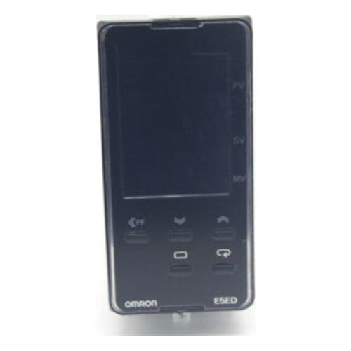 E5ED-QR2ADM-820 The thermostat