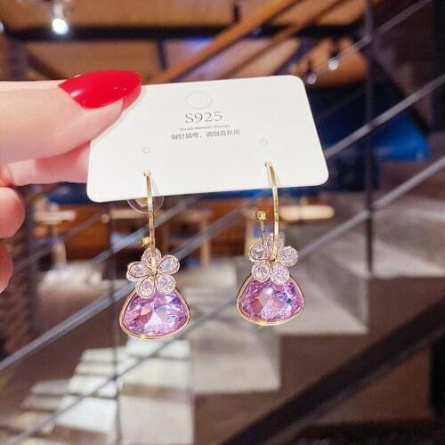 New temperament flower earrings female Korean simple forest elegant fairy petal earrings net red earrings