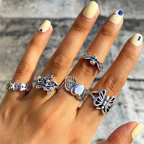 New ins Vintage Hollow Geometric Love Star Ring Personality Punk Skull Snake Rings For Women Men Fashion Jewelry Gift