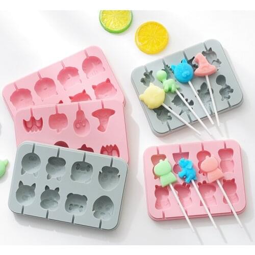Childrens cartoon animal lollipop mold with lid ice cream fudge silicone mold 3D Halloween pig mold chocolate baking tool