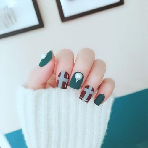 24pcs/boxed Girls Cute Imitaion Pearl Decoration Matte Artificial Nail Tips Fashion Stripe Design Jump Color Square Fake Nails