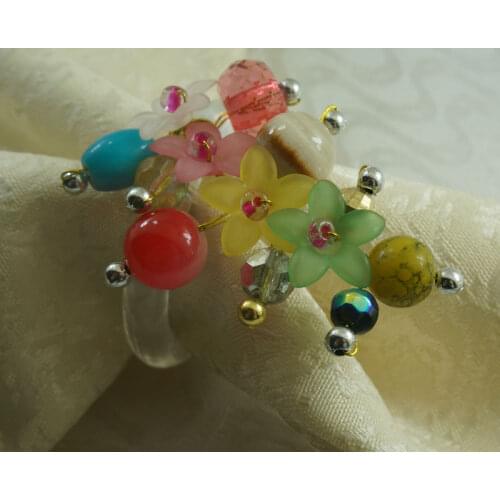 Crystal ring napkin, wholesale wedding napkin ring, decoration and shoot bulk acrylic napkin holder