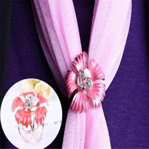 New Luxury Rink Women Brooch Crystal Jewelry Enamel Plastic flower Hijab Shawl Scarf Scarves Buckle Clip