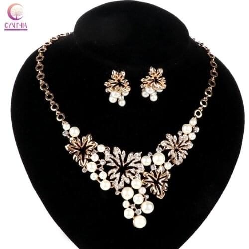 Statement necklace flower peral Women necklace Jewelry set with earrings Hot sale Trendy party Exclusive sales