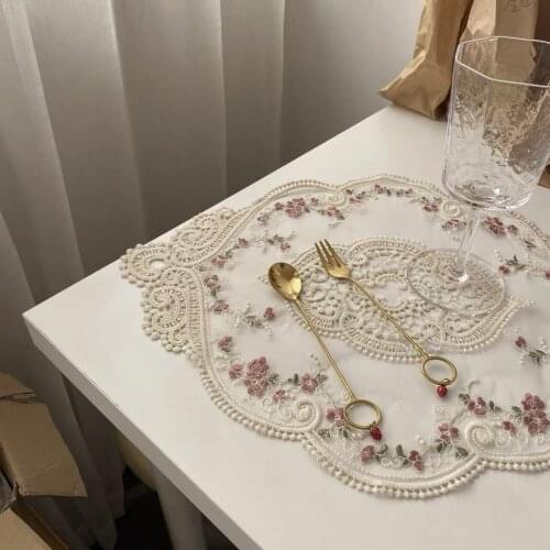 Retro French Lace Table Mat Embroidered Lace Tablecloth Garden European Bedside Table Decorative Rose Meal Mat