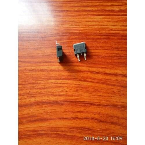 100% original new ,Excellent Quality . L4940D2T5-TR L4940D2T5GKLPT L4940D2T5 TO263 5V 1.5A D2PAK clearance sales