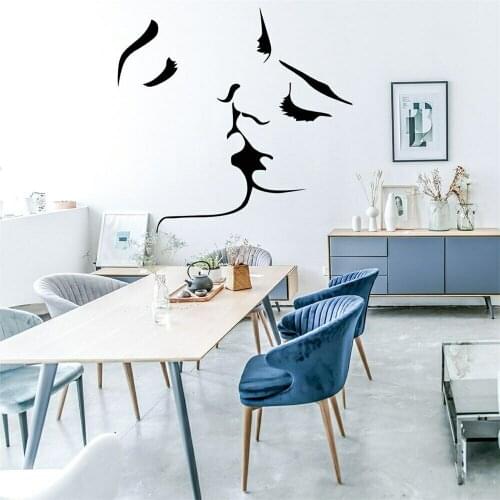 Kiss Love Wall Decals Home Bedroom Decor Kissing Lovers Vinyl Wall Sticker Art Romantic Kiss Wallpapers Mural Gift AF048