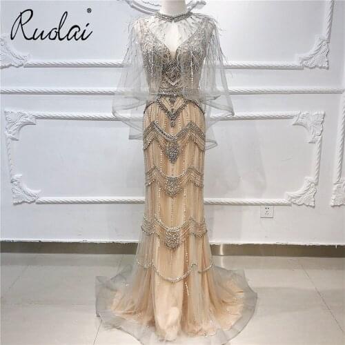 Luxury Heavy Bead Long Prom Dresses with Feather V-Neck Formal Party Gowns Evening Dress vestidos largos de robe de soiree