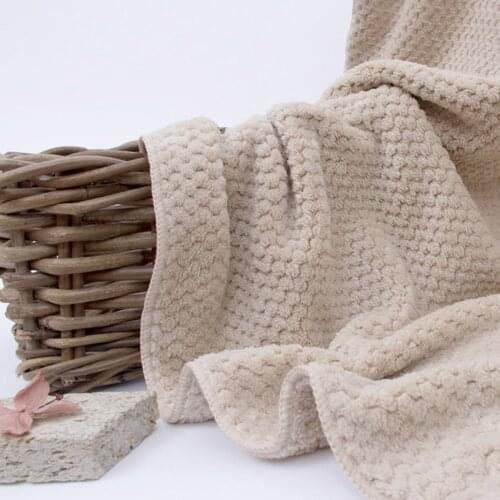 Microfiber Quick-drying Towel Absorbent Beach Bath Towels75*140 Pineapple Jacquard Coral Velvet Absorbent Shower Towel